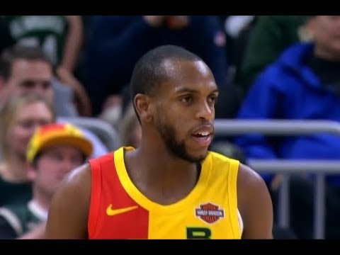 Khris Middleton Highlights vs Cavaliers RS19G26 - 16 Pts, 7 Rebs (10.12.18)