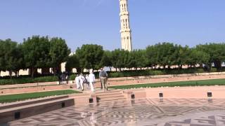 preview picture of video 'Mesquita Sultan Qaboos - Muscat'