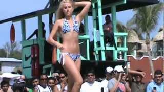 preview picture of video 'Bikini Contest en Playa Zicatela, las 6 mejores del concurso'