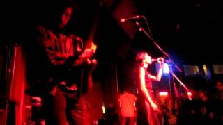 Chairlift - Wrong Opinion (Live) @ Club Dada