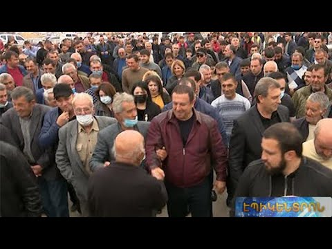 Գագիկ Ծառուկյանը հանդիպել է Արմավիրի մարզի խաղողագործների հետ