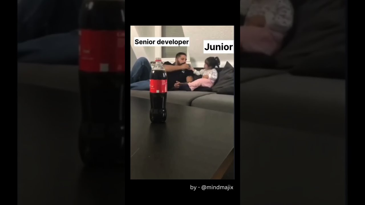 😅 Junior vs Senior Developer #developermemes #codingmemes #funny #comedy #Programmingmemes