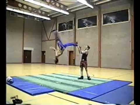 Taekwondo VS Capoeira.!