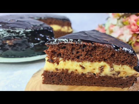 Moist Chocolate Vanilla Cake