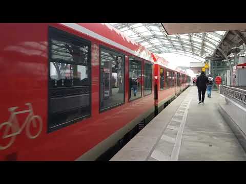 Ausfahrt RB25 nach Köln-Hansaring fährt am Kölner Hauptbahnhof aus
