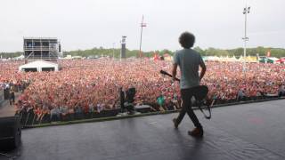 California Queen (Live) - WOLFMOTHER