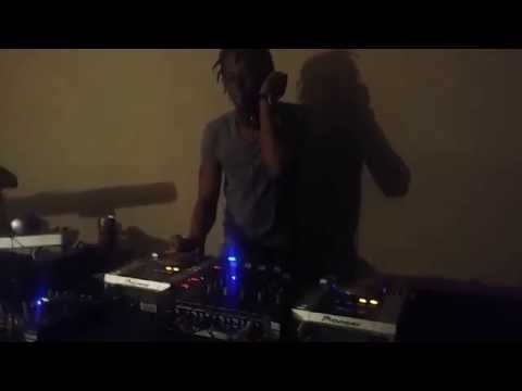 XtetiQsoul - DeepSoulSessions(Soweto)