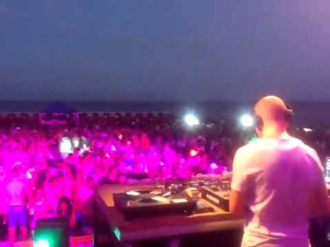 Marco Carola plays Mad_Us - She Dance In The Corner (Gianluca Caldarelli remix)