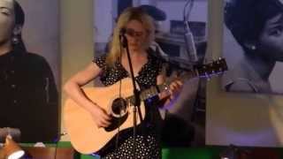 Laura Marling - Little Bird (live at Concerto Amsterdam)