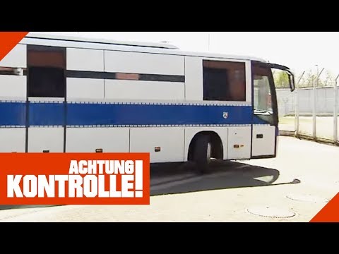 15 Knast-Insassen an Bord! Läuft der Gefangenentransport reibungslos? | Achtung Kontrolle