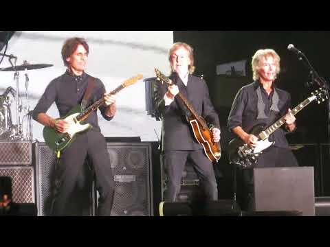 Paul McCartney - Can't Buy Me Love (Rio de Janeiro 2023)