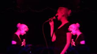 Molly Nilsson -  Lovers Are Losers - Live  (México 2016)