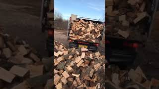 Tipping logs