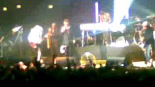 Madness - Chipmunks Are Go + Madness + Night Boat To Cairo (Milano 08-05-2010).mp4
