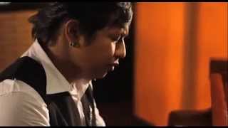 Download lagu Sentuh hatiku - Ade Alfonso mp3