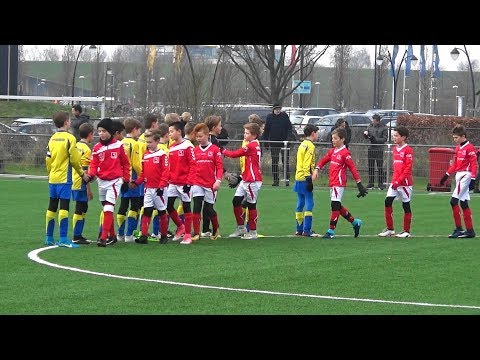 Voor aanvang Hooglanderveen JO12-1 - DOVO JO12-1