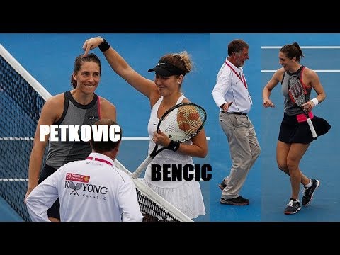 PETKOVIC vs BENCIC 🎾 European tennis players DANCING their way into the Australian Open!