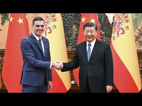 شاهد الرئيس الصيني شي جين بينغ يستقبل رئيس الوزراء الإسباني بيدرو سانشيز