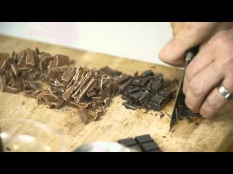 Här gör Ernst lakritstryffel med vit choklad och citron - Jul med Ernst (TV4)