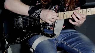 Download lagu The Pretty Reckless - Zombie (cover by Sershen & Zaritskaya, 2014.) Соло mp3