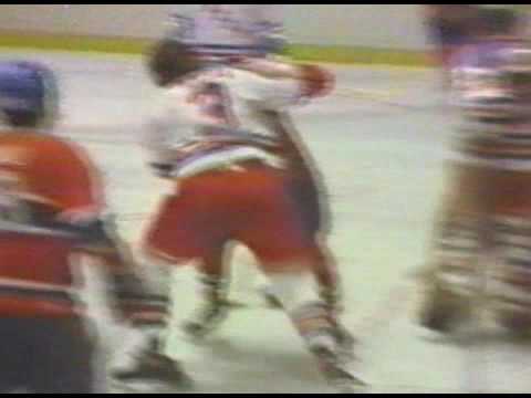 Chris Nilan vs Barry Beck