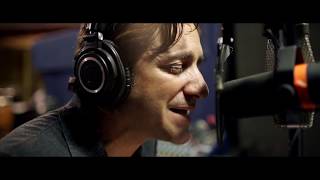 Steve Azar - Tender and Tough (Video vignette from &quot;Something in the Water&quot;)