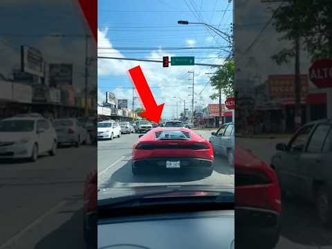 El Lamborghini que no vio venir al Tsuru 😬#viral #automobile #mexico #humor #funny #shorts #comedy