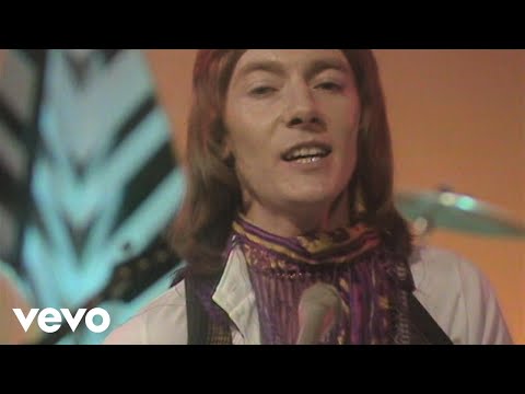 Smokie - Needles and Pins (BBC Basil Brush Show 29.10.1977)