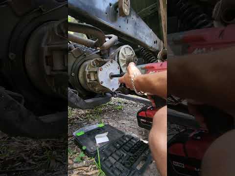 2012 Gator 825i & 835i primary clutch removal