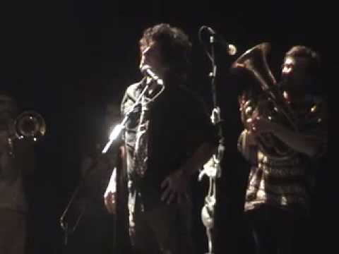 F.R.I.C.S. - Fanfarra Recreativa e Improvisada Colher de Sopa + José Cid live@ Passos Manuel  - Porto 03-12-08