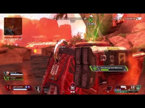 Insane 1HP clutch  (CHAMPIONS)  Apex Legends