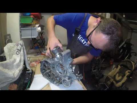 Aprilia SXV Engine Rebuild 05 Cylinders installation