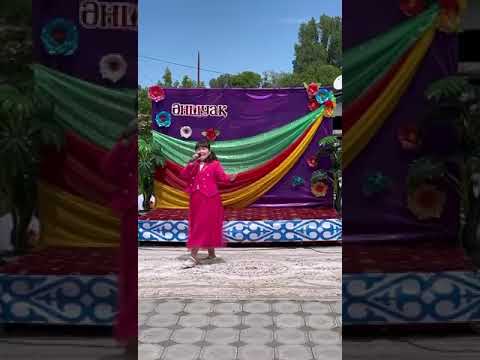 Ерболатқызы Жұлдыз "Ата-Әже"                  әні:Қ Молжанов сөзі: Қ.Алакөзов.