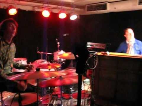 Trummor & Orgel - Out of Bounce - Örebro May 26 2012 - ONE