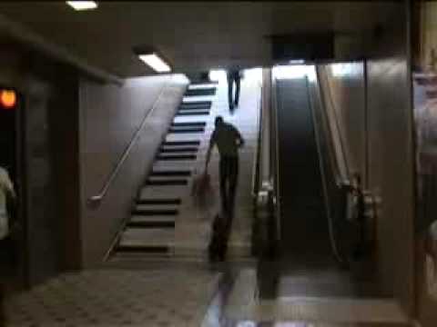 Funny music videos - Piano Stairs - Rolighetsteorinse - The Fun Theory
