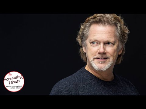 Gregory Kunde - Screaming Divas (Season 2, Episode 26)