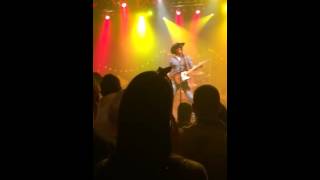 Jon Pardi - Trash A Hotel Room Live