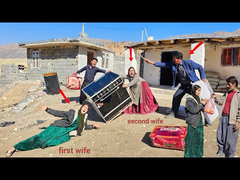 Love and betrayal:Husband's anger at second wife's attacks on first wife after returning to new home