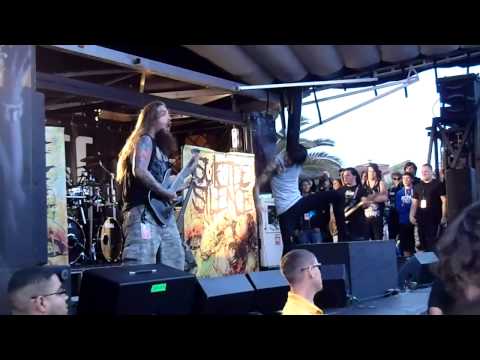 SuicideSilence "Unanswered" live @the Vans Warped Tour in Ventura,CA 6-27-10