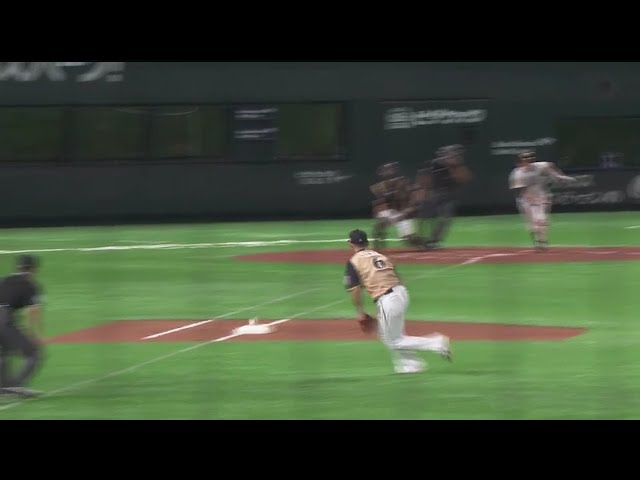 【1回裏】 運も味方に!! ホークス・内川が1塁ベース直撃の先制打!! 2017/6/29 H-F