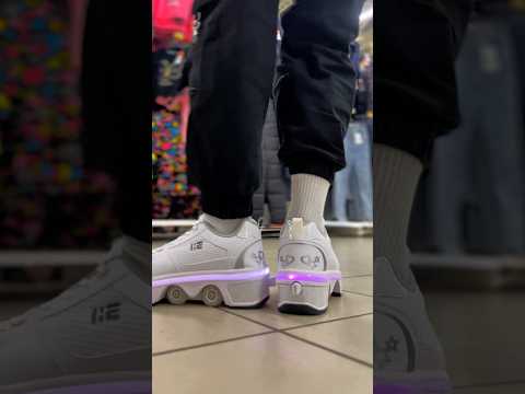 Skate, walk? Just press The button 🤯 #shoes #skating #skate #rollerskating