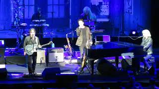 Daryl Hall & John Oates with Train -  Wait For Me (May 4, 2018 - SAP Center, San Jose, CA)