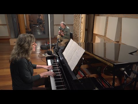 GREEN TIMES (VERDE) - Eduardo Gudin | J.C. Costa Netto. Version: J.C. Costa Netto | Marsha Furutani