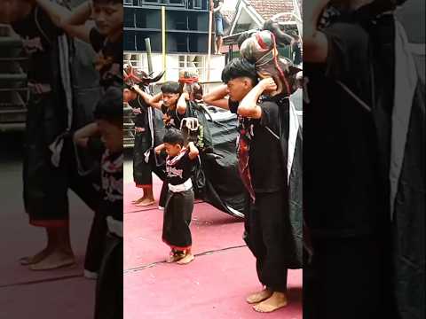 BANTENGAN MBEROT DJ VIRAL JOGET GAYENG #bantengan #mberot #kalapan #shots