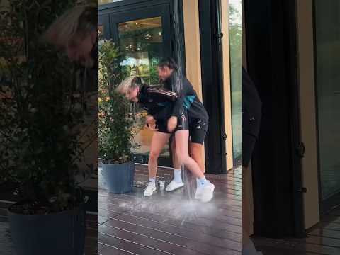 JULE vs OBI ☔️😅