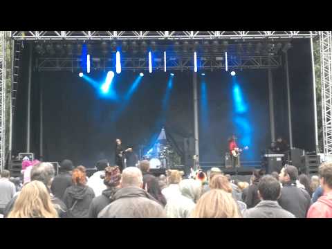 JJ Rosa - Step Aside - Bingley Music Live (2013)