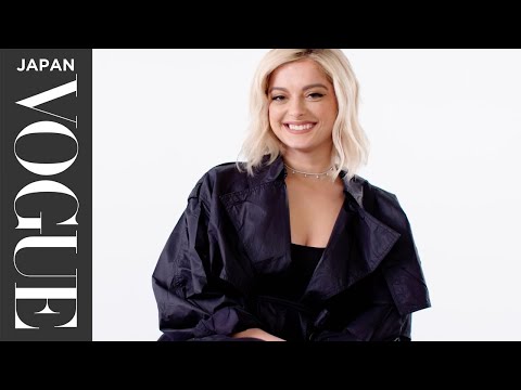 一位克服精神疾病的人氣歌手談 "愛自己"。| VOGUE JAPAN (心の病を乗り越えた人気歌手が語る「自分を愛する」とは。| VOGUE JAPAN)