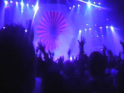 Transmission 2011 - Gareth Emery - On a Metropolis Day