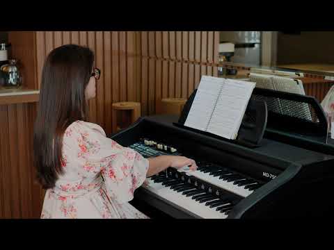 235 - Um amor imenso (Hino CCB - Isabelle Santiago)