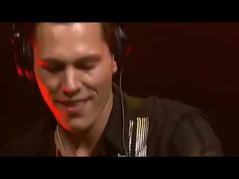 Tiesto in concert  --- Phynn - Lucid  ( HD )